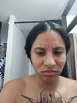 Snapshot of Karii-R chatting on 06.01.26 Karii-R online show from 06.01.26
