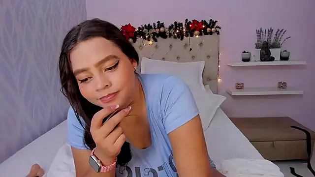 Snapshot of MelissaGrayy chatting on 12.28.24 MelissaGrayy online show from 12.28.24
