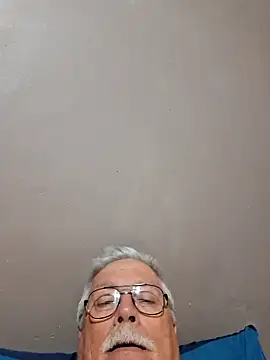 NawtyB1965 online show from 10.14.25