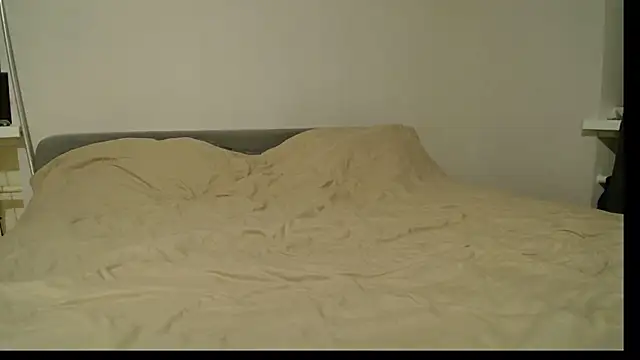 Irma-Bennet online show from 03.12.26