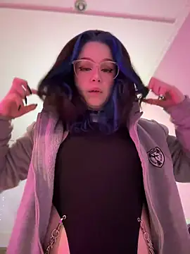 MaddisonHaas online show from 02.10.25