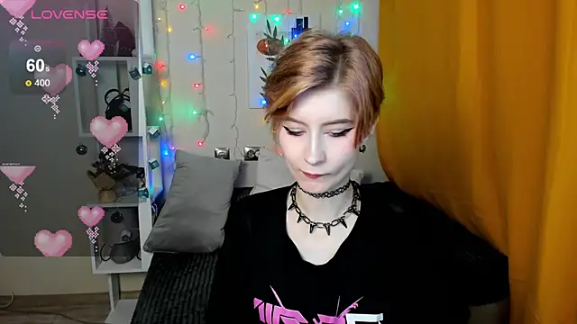 Snapshot of Angel_Jules chatting on 12.12.24 Angel Jules online show from 12.12.24