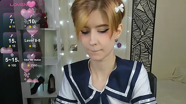 Snapshot of Angel_Jules chatting on 12.21.24 Angel Jules online show from 12.21.24