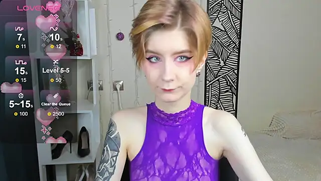 Snapshot of Angel_Jules chatting on 12.22.24 Angel Jules online show from 12.22.24