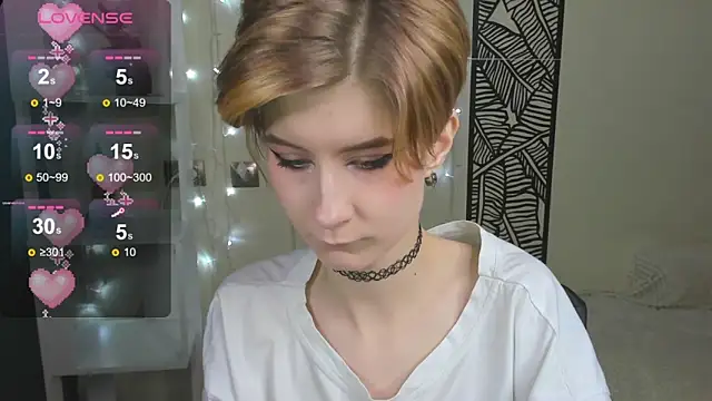 Snapshot of Angel_Jules chatting on 12.27.24 Angel Jules online show from 12.27.24