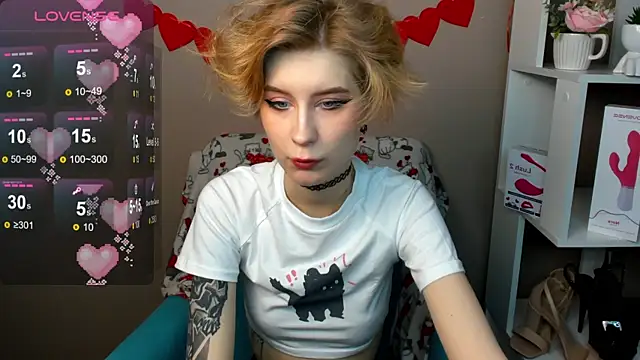 Snapshot of Angel_Jules chatting on 02.15.25 Angel Jules online show from 02.15.25
