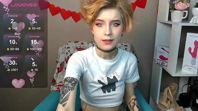 Snapshot of Angel_Jules chatting on 02.15.25 Angel Jules online show from 02.15.25