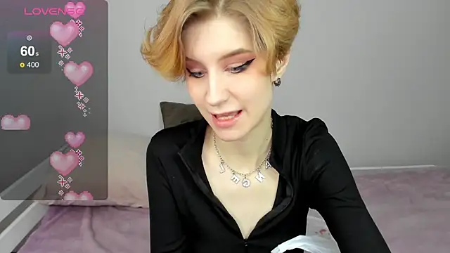 Snapshot of Angel_Jules chatting on 02.18.25 Angel Jules online show from 02.18.25