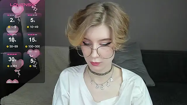 Snapshot of Angel_Jules chatting on 02.22.25 Angel Jules online show from 02.22.25