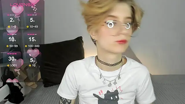 Snapshot of Angel_Jules chatting on 02.26.25 Angel Jules online show from 02.26.25