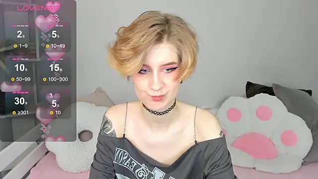 Snapshot of Angel_Jules chatting on 03.13.25 Angel Jules online show from 03.13.25