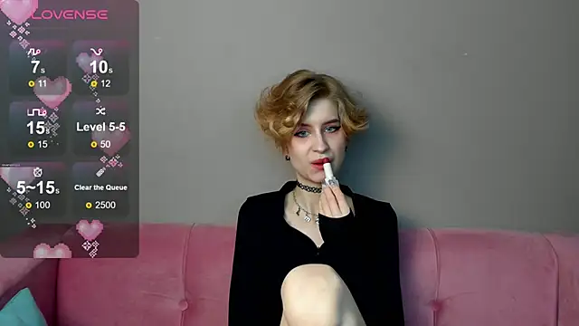 Snapshot of Angel_Jules chatting on 03.17.25 Angel Jules online show from 03.17.25