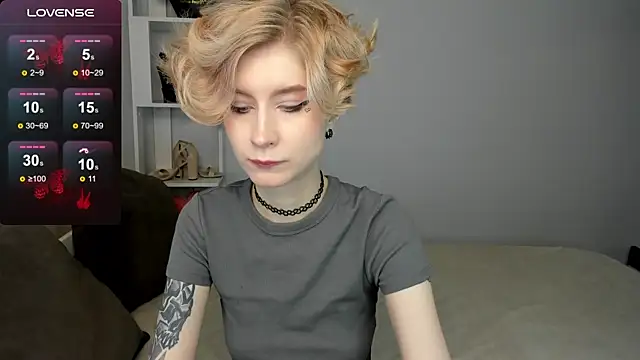 Snapshot of Angel_Jules chatting on 09.13.25 Angel Jules online show from 09.13.25