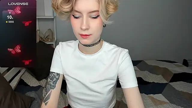 Snapshot of Angel_Jules chatting on 09.27.25 Angel Jules online show from 09.27.25
