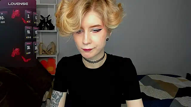 Snapshot of Angel_Jules chatting on 09.28.25 Angel Jules online show from 09.28.25