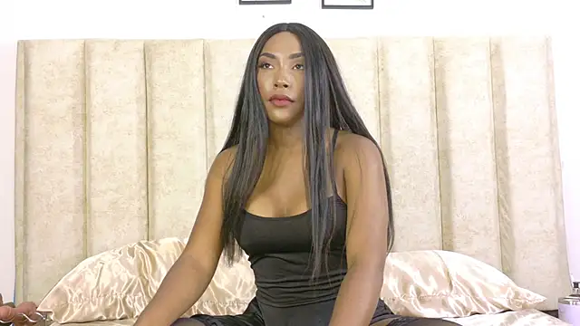 Snapshot of CiiaraRose chatting on 02.27.25 CiiaraRose online show from 02.27.25