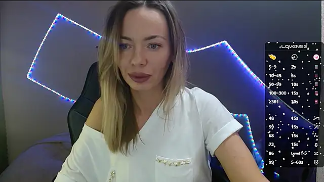 Snapshot of Daria_Spring chatting on 03.19.25 Daria Spring online show from 03.19.25