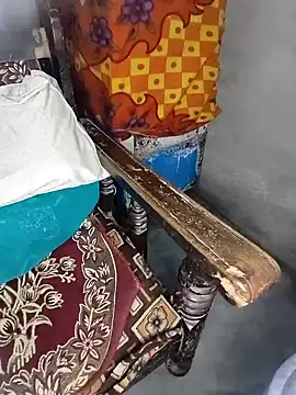 Shanaya Hotty online show from 12.20.24