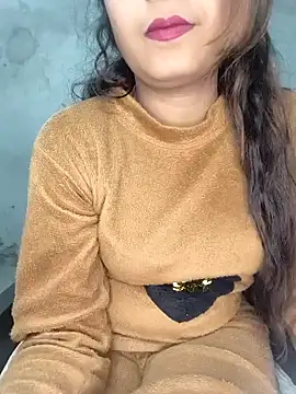Shanaya Hotty online show from 01.22.25