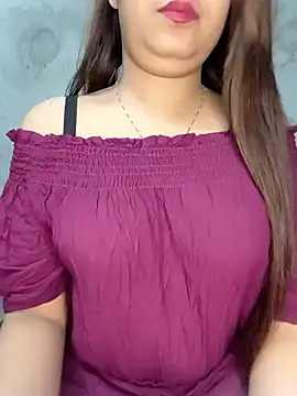 Shanaya Hotty online show from 01.25.25