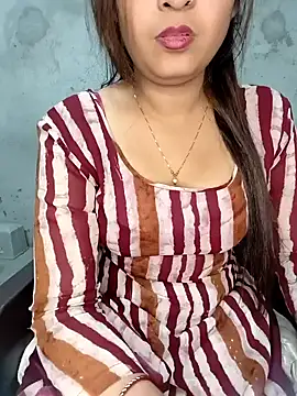Shanaya Hotty online show from 01.28.25