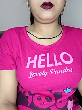 Shanaya Hotty online show from 09.17.25