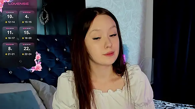 Snapshot of MiriaamWhite chatting on 12.05.24 MiriaamWhite online show from 12.05.24
