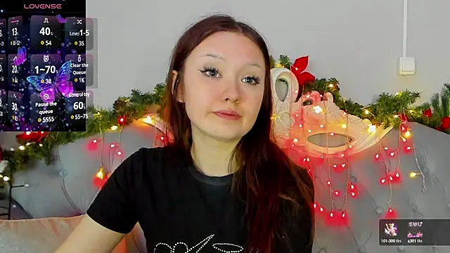 Snapshot of MiriaamWhite chatting on 12.25.24 MiriaamWhite online show from 12.25.24