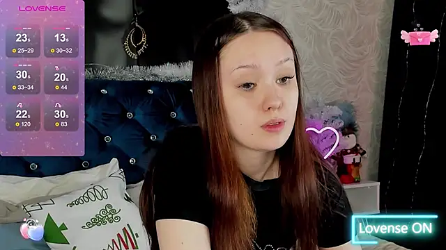 Snapshot of MiriaamWhite chatting on 01.25.25 MiriaamWhite online show from 01.25.25