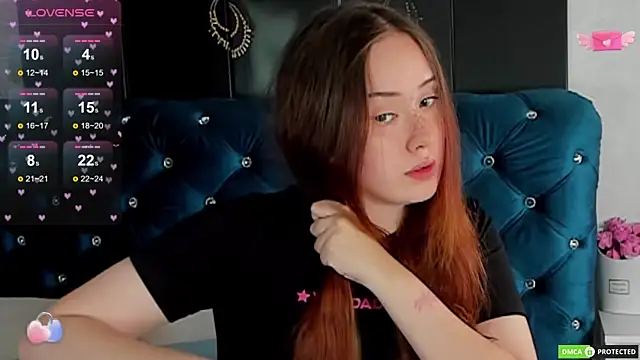 Snapshot of MiriaamWhite chatting on 09.17.25 MiriaamWhite online show from 09.17.25