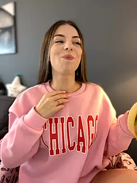 Snapshot of Mia_Ethan chatting on 11.25.25 Mia Ethan online show from 11.25.25