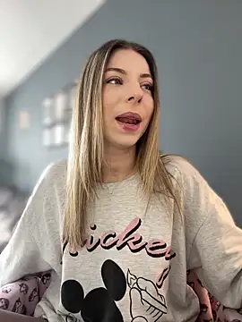 Mia Ethan online show from 03.24.26