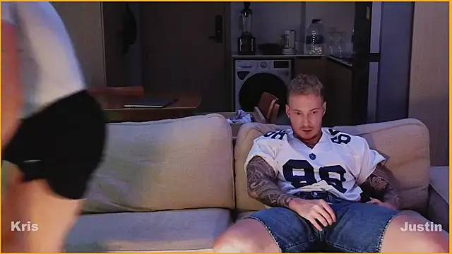 Snapshot of Justin_Hardy chatting on 06.23.26 Justin Hardy online show from 06.23.26
