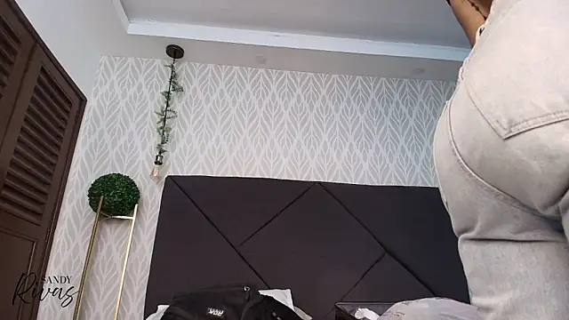 sandy rivas online show from 11.28.25