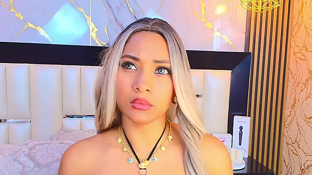 SofiaLaurents online show from 10.04.25