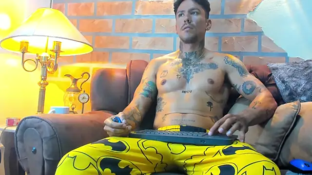 Dylanstonne online show from 02.05.25