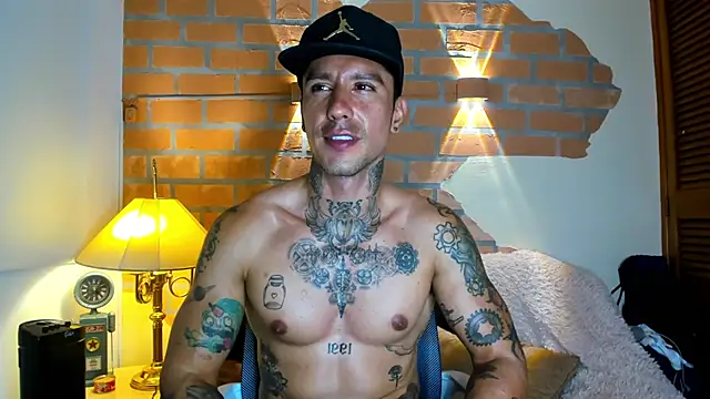 Dylanstonne online show from 03.08.25