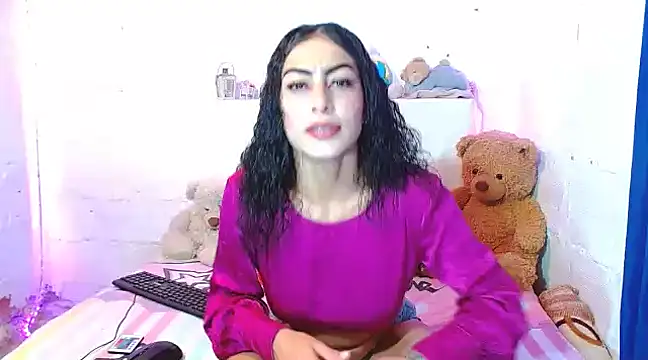 Snapshot of kendall-storm chatting on 02.03.25 kendall-storm online show from 02.03.25