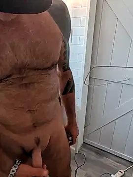 Snapshot of xxxfuckpole chatting on 11.10.25 xxxfuckpole online show from 11.10.25