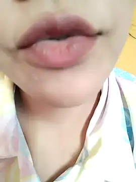 Snapshot of Anki-doll chatting on 01.22.25 Anki-doll online show from 01.22.25