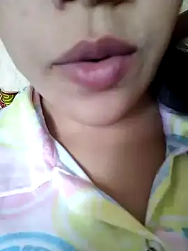 Snapshot of Anki-doll chatting on 01.26.25 Anki-doll online show from 01.26.25