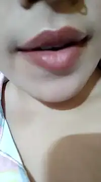 Snapshot of Anki-doll chatting on 02.24.25 Anki-doll online show from 02.24.25