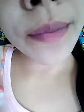Snapshot of Anki-doll chatting on 09.17.25 Anki-doll online show from 09.17.25