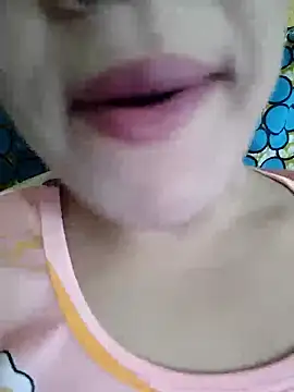 Snapshot of Anki-doll chatting on 09.20.25 Anki-doll online show from 09.20.25