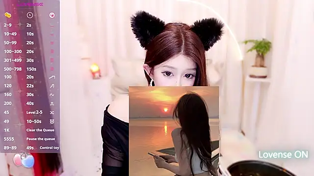 Snapshot of xiaoxiaoguaibao chatting on 03.13.25 xiaoxiaoguaibao online show from 03.13.25