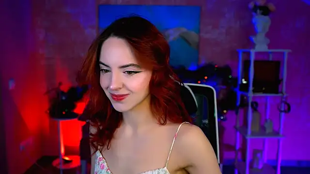 Snapshot of evanellson chatting on 12.18.25 evanellson online show from 12.18.25