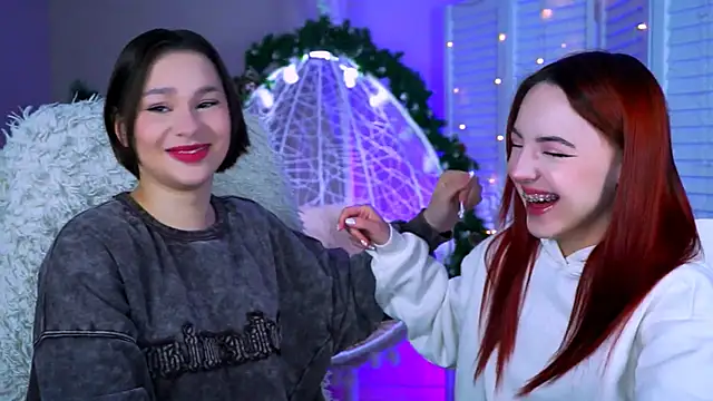 Snapshot of evanellson chatting on 01.10.26 evanellson online show from 01.10.26