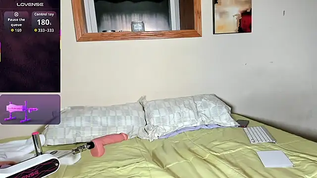 NinaRiveraXO online show from 12.03.25