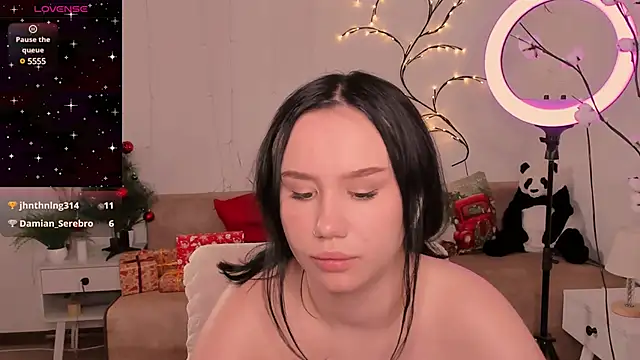 Snapshot of Alisia_Mars chatting on 12.28.24 Alisia Mars online show from 12.28.24