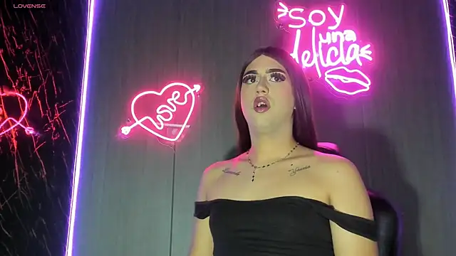 Snapshot of Alanasexdoll chatting on 02.10.25 Alanasexdoll online show from 02.10.25